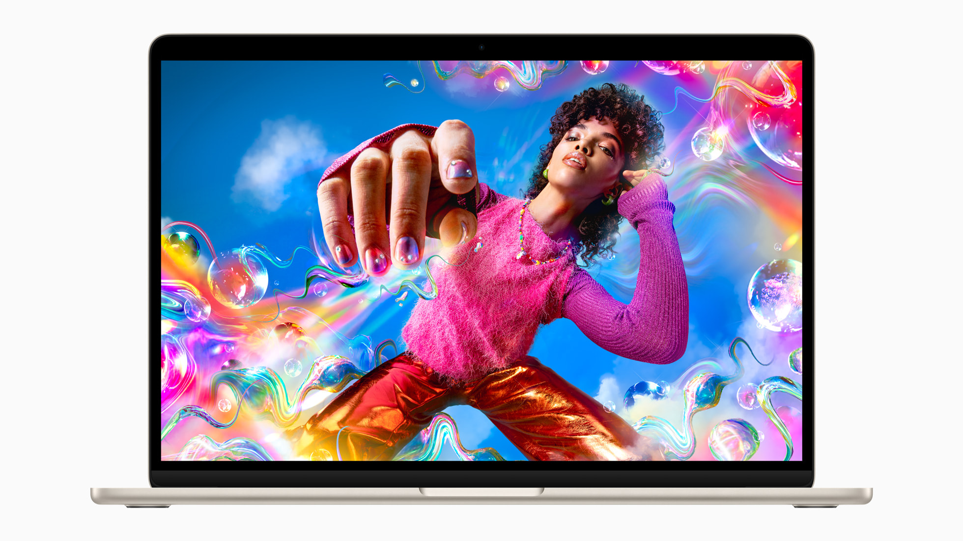 Apple-WWDC23-MacBook-Air-15-in-Liquid-Retina-display-230605_big.jpg.large_2x